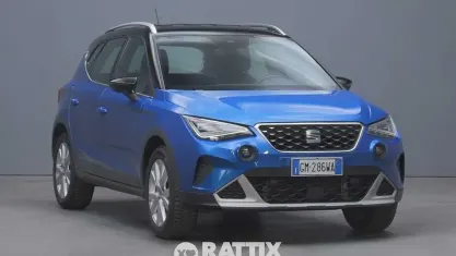 Usata Seat Arona Xperience 110 CV (80 kW) 2023 Blu zaffiro nero midnight SUV