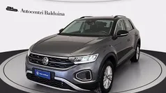 Usata 2023 VW T-Roc Life SUV | 25.300 € (Buon prezzo)