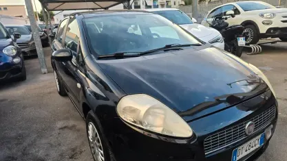 Usata Fiat Grande Punto Dynamic 69 CV (50 kW) 2008 Nero Utilitaria