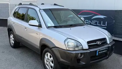 Usata Hyundai Tucson Dynamiq 113 CV (83 kW) 2006 Grigio SUV