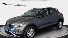 Grigio Usata 2023 VW T-Roc Life SUV | 24.900 € (Buon prezzo)