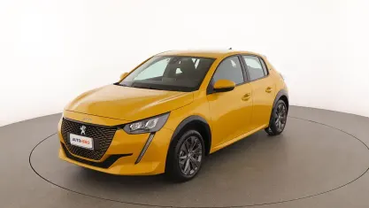 Usata Peugeot e-208 Active 100 kW (136 CV) 2021 Giallo Utilitaria