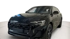 Usata 2024 Audi Q8 Comfort SUV | 105.000 €