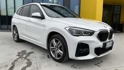 Begagnad BMW X1 M Sport 190 HK (139 kW) 2020 Vit SUV