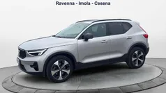 Grigio Usata 2023 Volvo XC40 Plus SUV | 34.900 € (Buon prezzo)