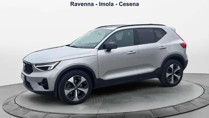 Grigio Usata 2023 Volvo XC40 Plus SUV | 34.900 € (Buon prezzo)