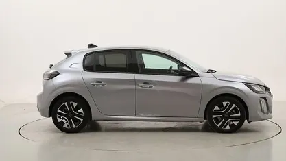 Usata Peugeot 208 Allure 101 CV (74 kW) 2025 Utilitaria