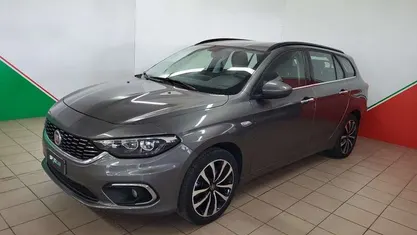 Grigio Usata 2020 Fiat Tipo Lounge Station wagon | 13.500 €