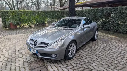 Usata Mercedes SLK200 184 CV (135 kW) 2010 Grigio palladio Cabrio