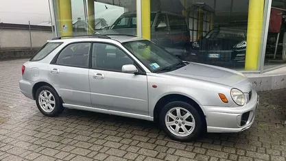 Argento Usata 2002 Subaru Impreza Station wagon | 3490 € (Buon prezzo)