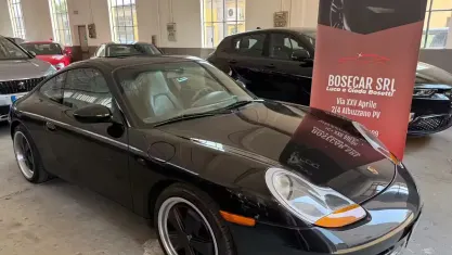 Usata Porsche 911 Carrera 300 CV (220 kW) 1998 Nero Coupé
