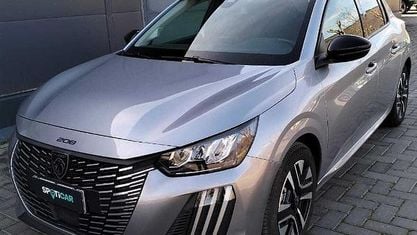 Usata Peugeot 208 Allure 101 CV (74 kW) 2025 Grigio Utilitaria