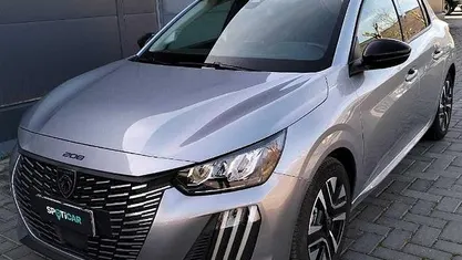 Usata Peugeot 208 Allure 101 CV (74 kW) 2025 Utilitaria