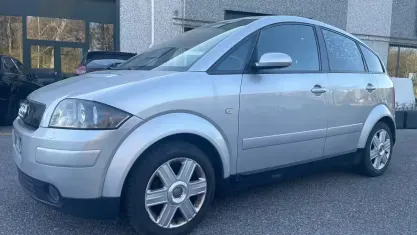 Usata Audi A2 75 CV (55 kW) 2001 Grigio Utilitaria