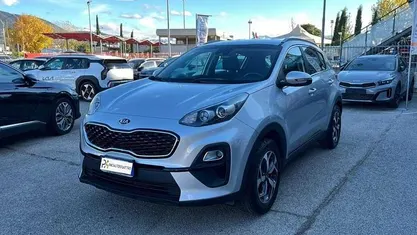 Argento Usata 2021 Kia Sportage SUV | 17.200 € (Buon prezzo)