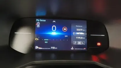 Usata Renault Clio Techno 91 CV (66 kW) 2025 Blu iron Utilitaria
