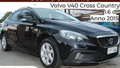 Usata Volvo V40 CC Momentum 115 CV (84 kW) 2015 Nero Station wagon