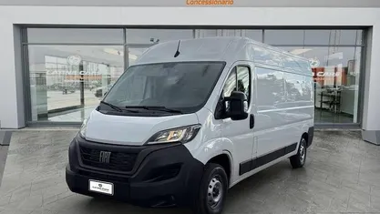 Bianco Usata 2023 Fiat Ducato Furgone | 17.490 € (Buon prezzo)