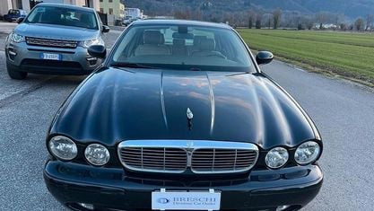 Usata Jaguar XJ Executive 207 CV (152 kW) 2007 Nero Berlina