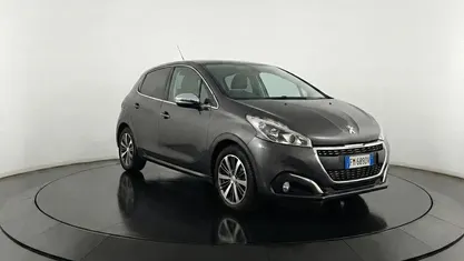 Usata Peugeot 208 Allure 82 CV (60 kW) 2017 Utilitaria