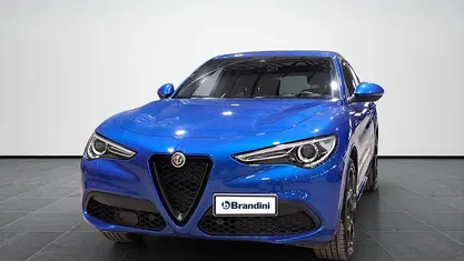 Usata 2021 Alfa Romeo Stelvio Veloce SUV | 34.121 € (Buon prezzo)