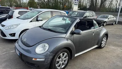 Usata VW New Beetle Edition 105 CV (77 kW) 2010 Gray Utilitaria