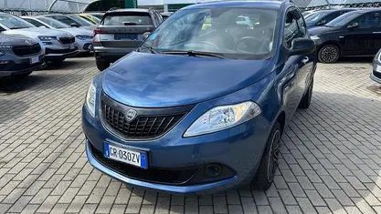 Usata Lancia Ypsilon Silver 69 CV (50 kW) 2023 Blu Utilitaria