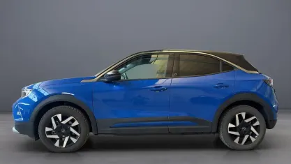 Usata Opel Mokka-e Elegance 56 kW (77 CV) 2022 Voltaic blu SUV