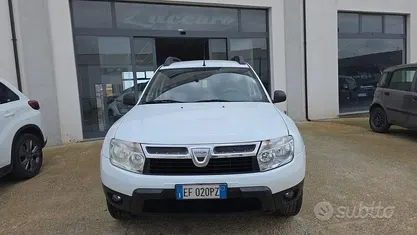 Usata Dacia Duster 110 CV (80 kW) 2010 Bianco SUV