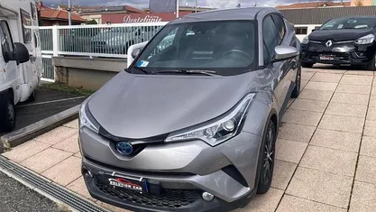 Usata 2018 Toyota C-HR Style SUV | 16.500 € (Ottimo prezzo)