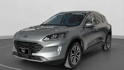 Usata Ford Kuga Titanium 152 CV (111 kW) 2021 Grigio medio SUV