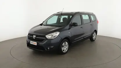 Begagnad Dacia Lodgy Comfort 95 HK (69 kW) 2021 Grå Minibuss