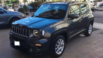 Käytetty Jeep Renegade Limited 131 HP (96 kW) 2021 Harmaa Katumaasturi