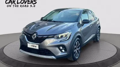 Occasion Renault Captur Techno 140 ch (102 kW) 2022 Gris SUV