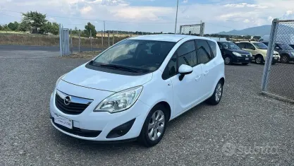 Usata Opel Meriva Cosmo 95 CV (69 kW) 2012 Bianco Monovolume