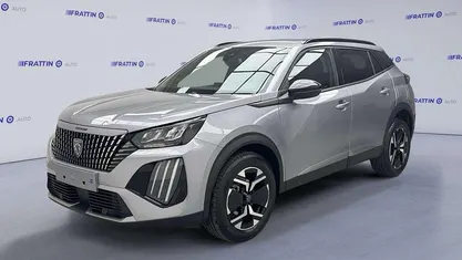 Gray Usata 2024 Peugeot 2008 Allure SUV | 17.090 € (Ottimo prezzo)