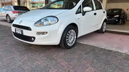 Usata Fiat Punto Street 69 CV (50 kW) 2017 Bianco Utilitaria