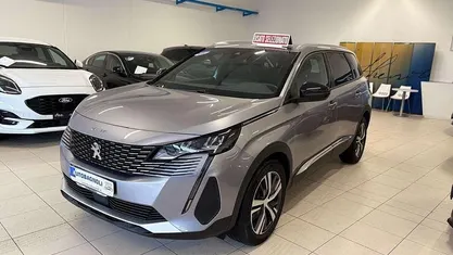 Grigio Usata 2024 Peugeot 5008 Allure Monovolume | 28.400 € (Buon prezzo)