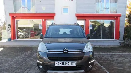Grigio Usata 2017 Citroën Berlingo XTR Monovolume | 7900 € (Buon prezzo)