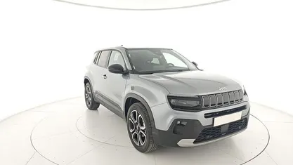 Usata Jeep Avenger Summit 101 CV (74 kW) 2025 Grigio scuro SUV