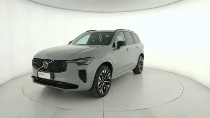 Usata Volvo XC90 Plus 455 CV (334 kW) 2025 Grigio SUV