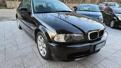 Blu/azzurro Usata 2002 BMW 318 Coupé | 4500 € (Ottimo prezzo)