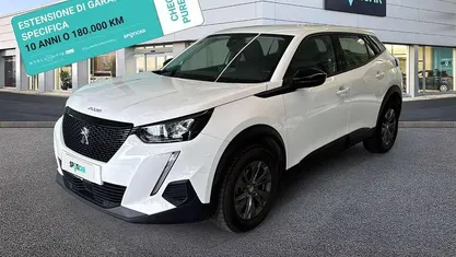 Usata Peugeot 2008 Active 102 CV (75 kW) 2022 Bianco SUV