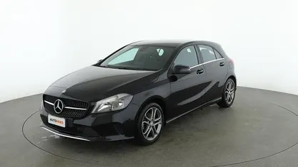 Nero Usata 2016 Mercedes A180 Executive Tre volumi | 14.499 € (Buon prezzo)