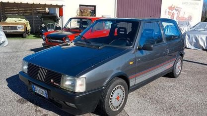 Usata Fiat Uno 105 CV (77 kW) 1985 Grigio Utilitaria