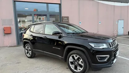 Usata Jeep Compass Limited 140 CV (102 kW) 2020 Nero SUV