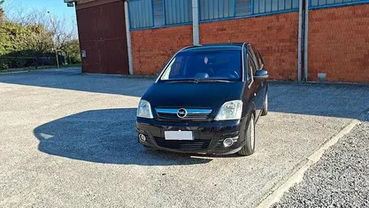 Usata Opel Meriva 90 CV (66 kW) 2010 Monovolume