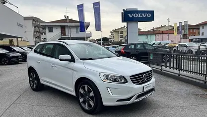 Usata Volvo XC60 Kinetic 136 CV (100 kW) 2014 SUV