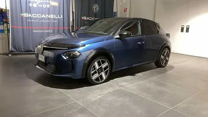 Usata Lancia Ypsilon 61 kW (84 CV) 2024 Blu Utilitaria