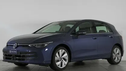 Usata VW Golf VIII Style 150 CV (110 kW) 2025 Blu Utilitaria